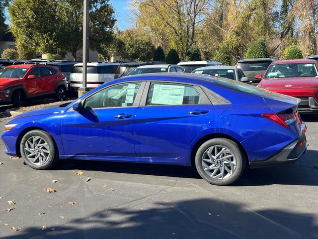 new 2025 Hyundai Elantra HEV car, priced at $25,623