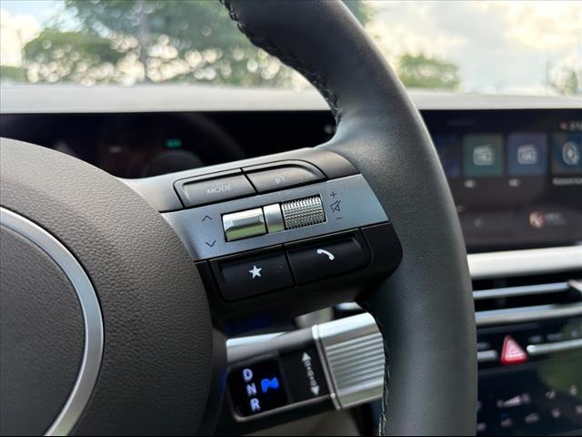 new 2025 Hyundai TUCSON Hybrid car, priced at $43,265