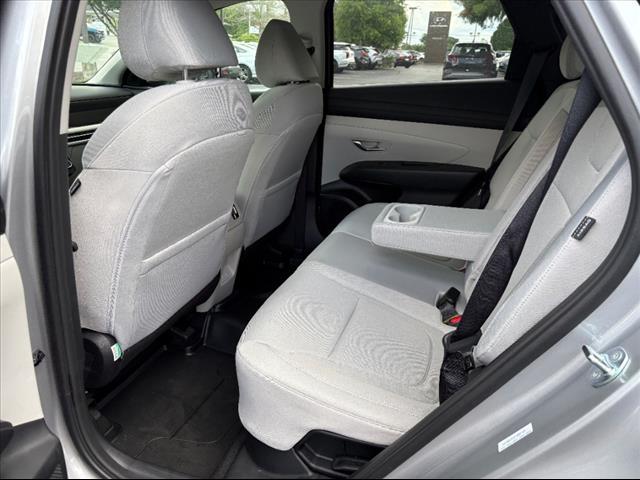 new 2025 Hyundai TUCSON Hybrid car, priced at $33,735
