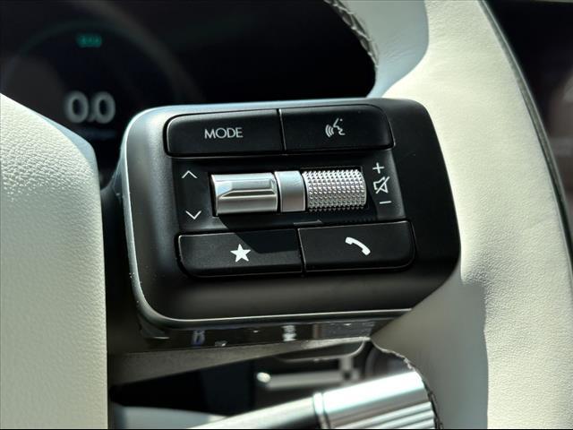 new 2025 Hyundai SANTA FE HEV car, priced at $48,465