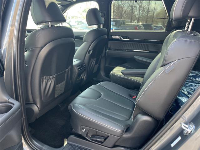 new 2025 Hyundai Palisade car, priced at $53,370