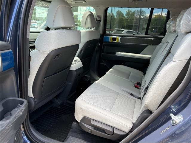 new 2025 Hyundai Santa Fe car, priced at $43,850
