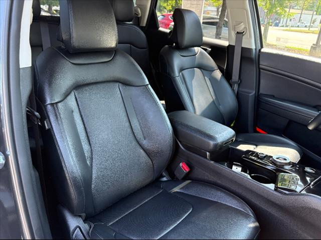 used 2023 Kia Sportage Hybrid car, priced at $29,884