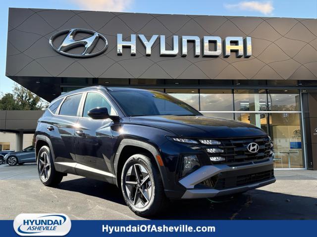 new 2025 Hyundai TUCSON Hybrid car, priced at $35,558