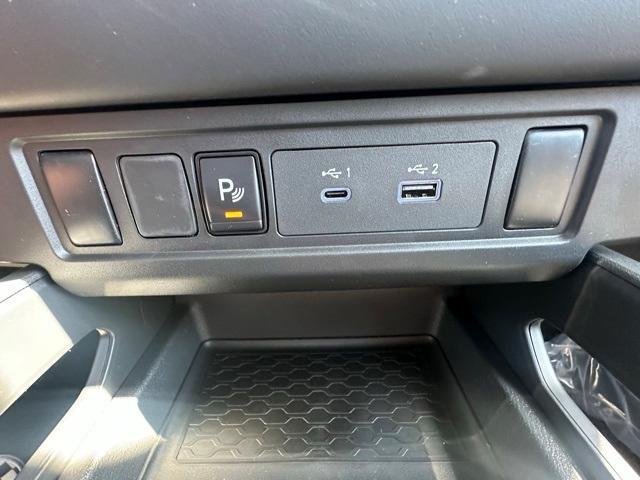 new 2025 Nissan Frontier car, priced at $32,550