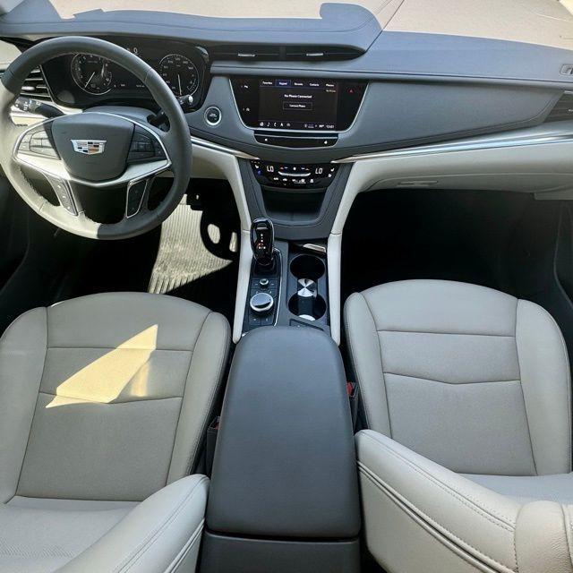 used 2024 Cadillac XT5 car, priced at $52,000