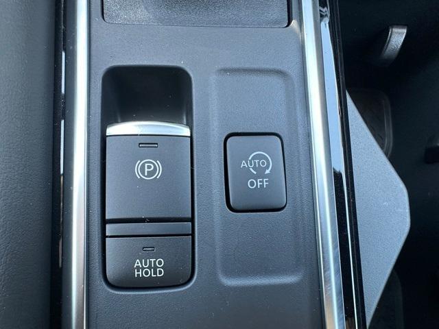 new 2025 Nissan Pathfinder car, priced at $52,735