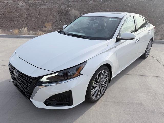 new 2025 Nissan Altima car, priced at $35,785