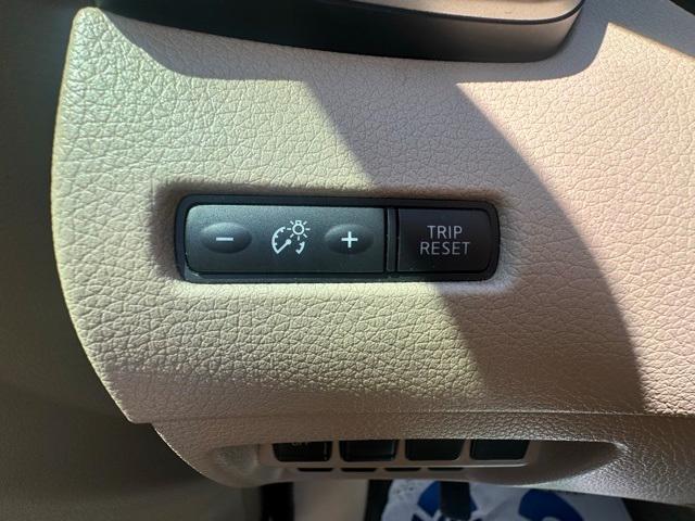 used 2014 Nissan Rogue car, priced at $9,204