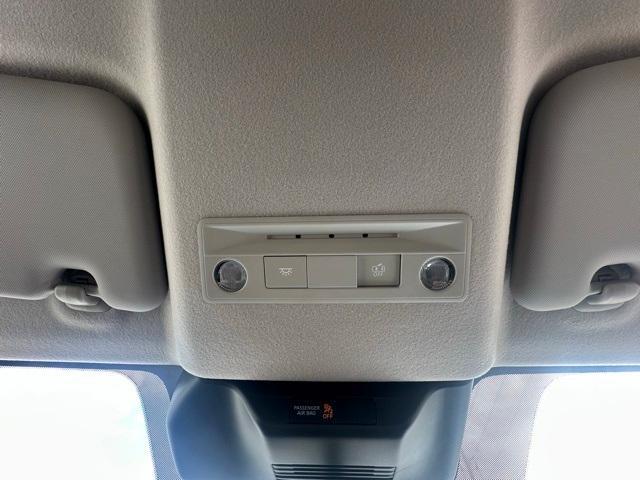 new 2025 Nissan Kicks car, priced at $25,279