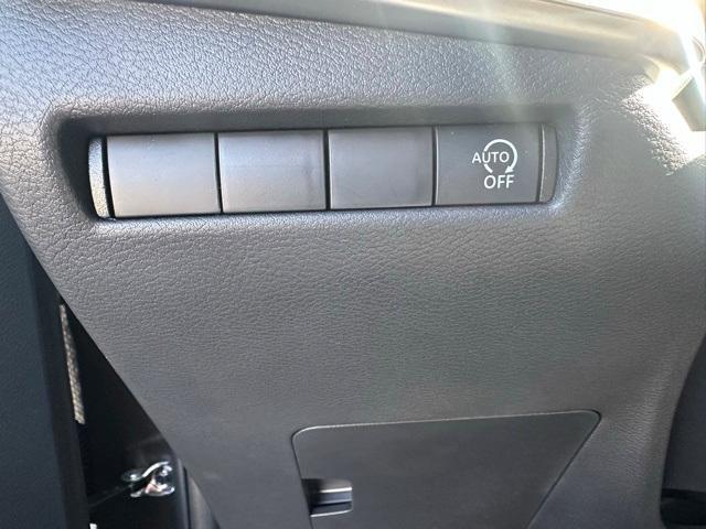 new 2025 Nissan Kicks car, priced at $24,845