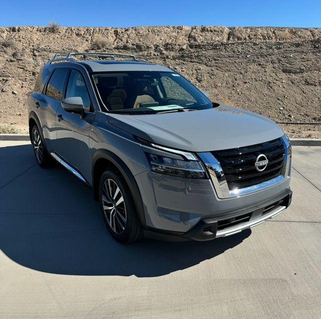 new 2024 Nissan Pathfinder car, priced at $47,712