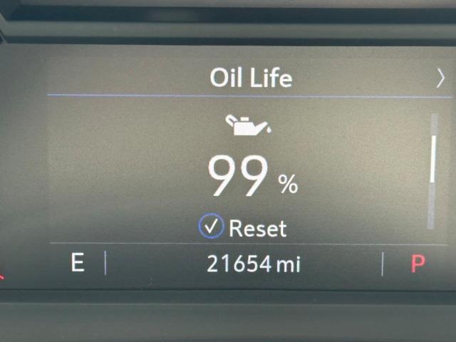 used 2024 Cadillac XT5 car, priced at $45,991
