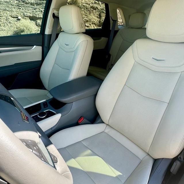 used 2024 Cadillac XT5 car, priced at $45,991