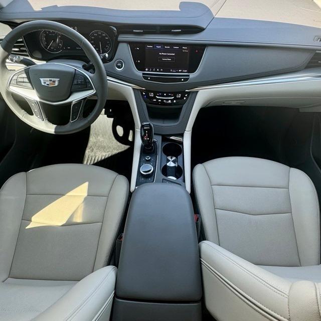used 2024 Cadillac XT5 car, priced at $45,991