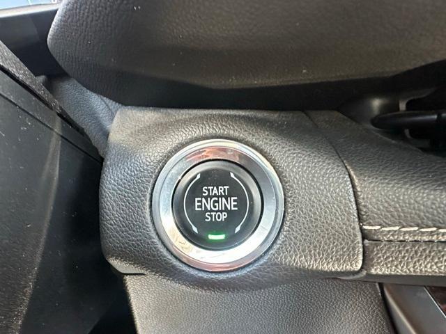 used 2023 Buick Envision car, priced at $23,077