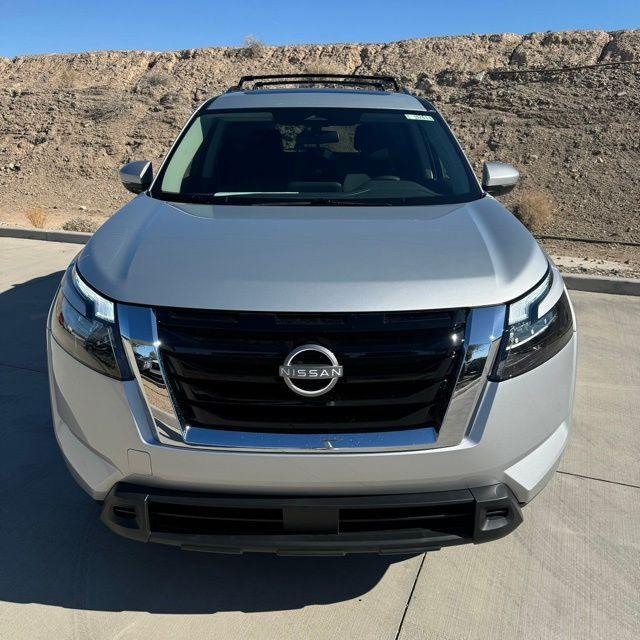 new 2024 Nissan Pathfinder car, priced at $38,150