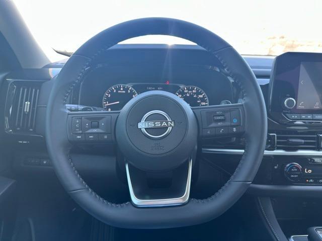 new 2025 Nissan Pathfinder car, priced at $40,490
