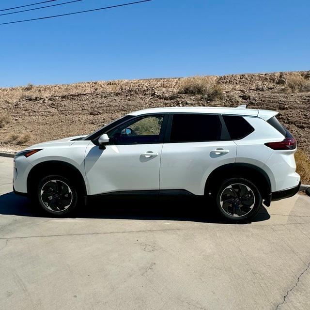 new 2024 Nissan Rogue car, priced at $27,000