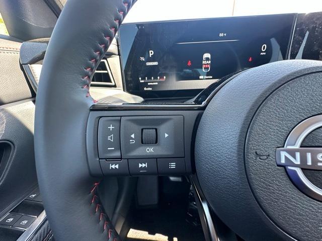new 2025 Nissan Kicks car, priced at $29,365
