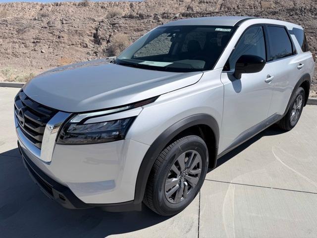 new 2025 Nissan Pathfinder car, priced at $33,475