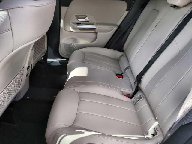 new 2025 Mercedes-Benz GLA 250 car, priced at $47,295