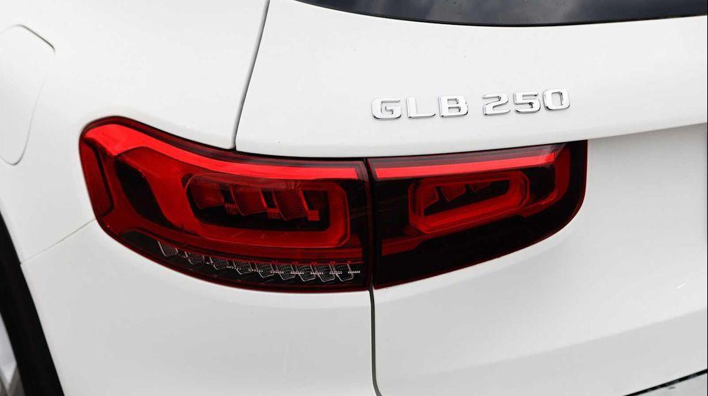 used 2022 Mercedes-Benz GLB 250 car, priced at $30,997