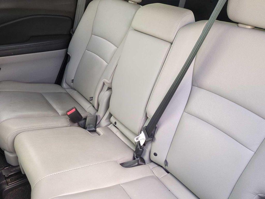 used 2021 Honda Pilot car, priced at $24,999