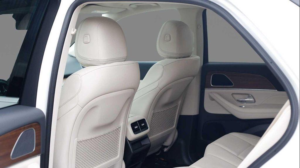 used 2025 Mercedes-Benz GLE 350 car, priced at $62,056