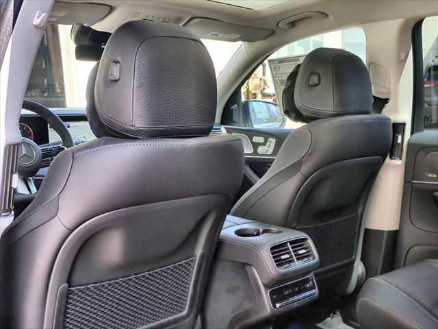 new 2025 Mercedes-Benz GLS 450 car, priced at $101,210