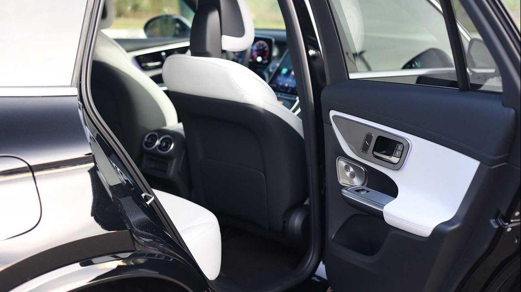 new 2026 Mercedes-Benz GLC 300 car, priced at $60,555