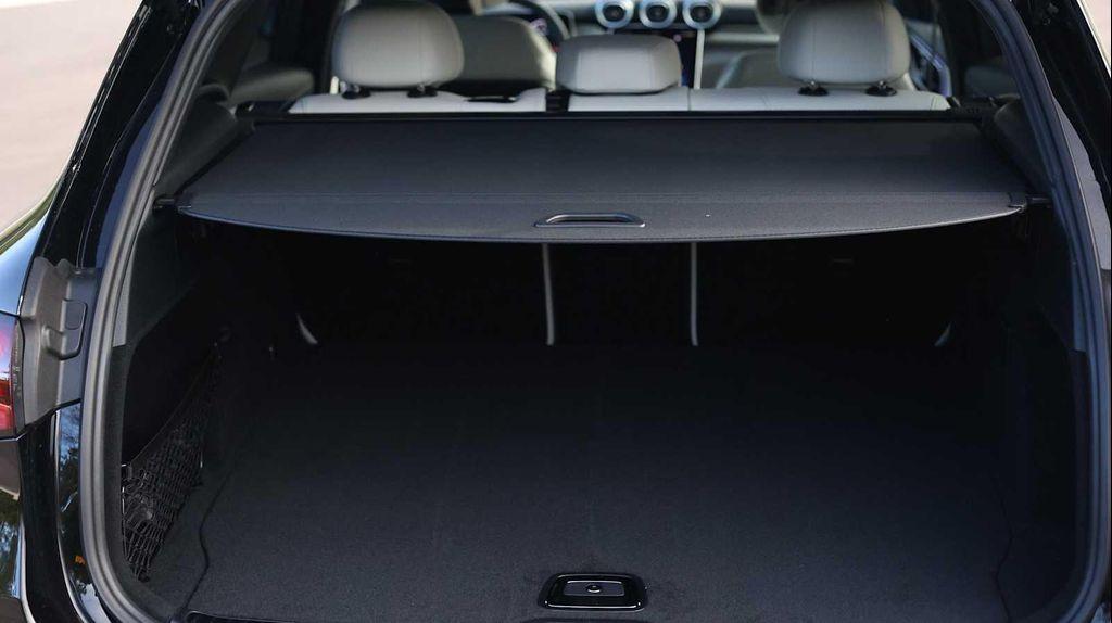 new 2026 Mercedes-Benz GLC 300 car, priced at $60,555