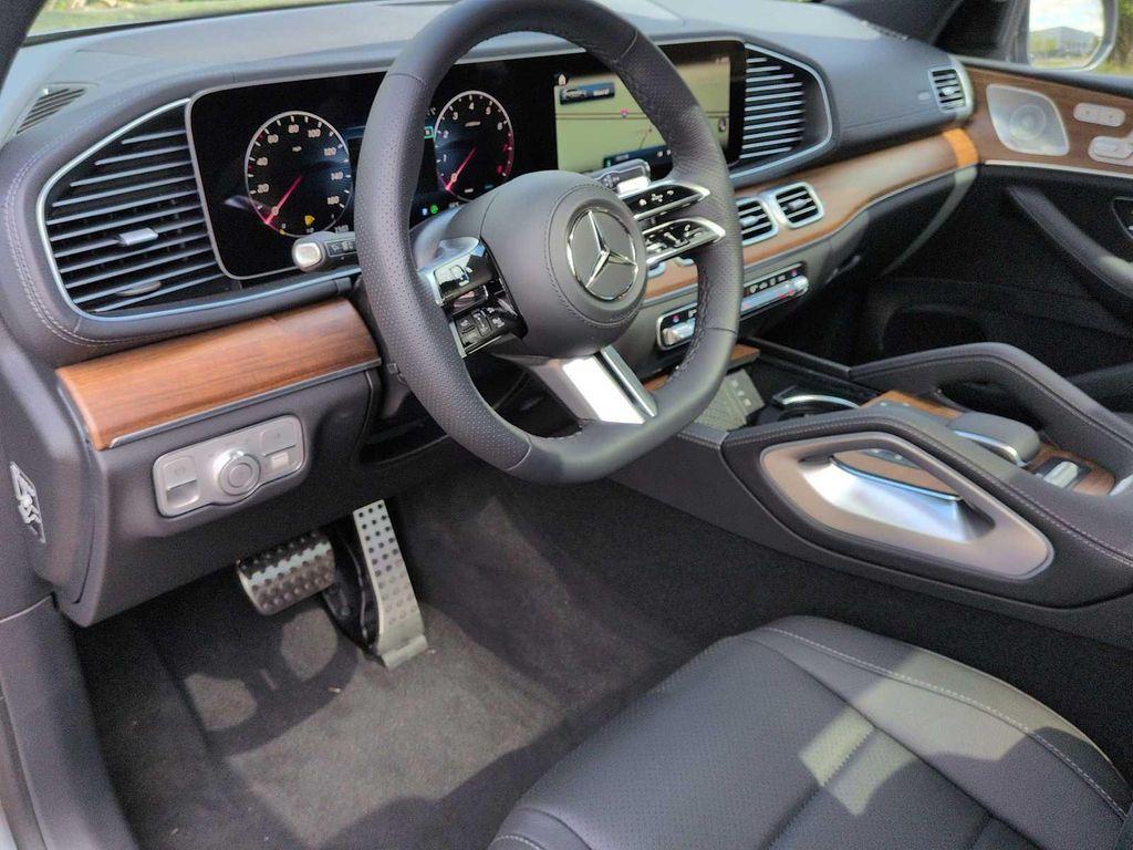 new 2025 Mercedes-Benz GLS 450 car, priced at $96,495
