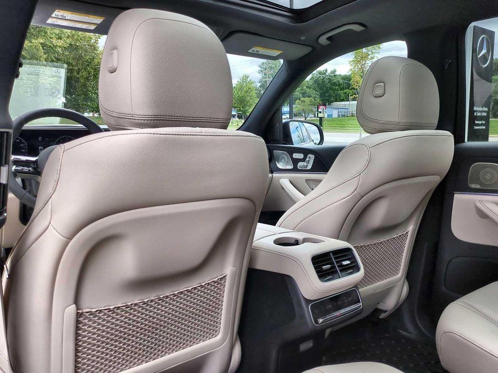 new 2025 Mercedes-Benz GLS 450 car, priced at $97,430