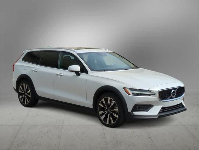 used 2022 Volvo V60 Cross Country car, priced at $30,999