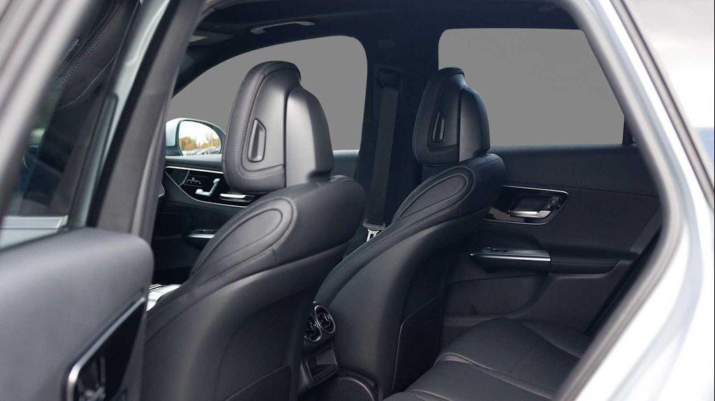 new 2026 Mercedes-Benz GLC 300 car, priced at $58,095