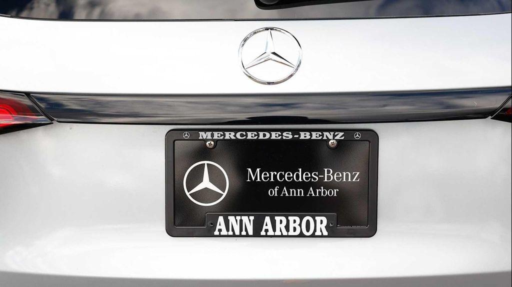 new 2026 Mercedes-Benz GLC 300 car, priced at $58,095