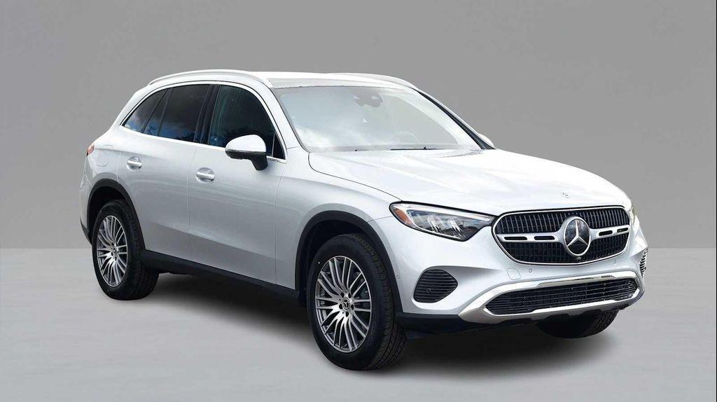 new 2026 Mercedes-Benz GLC 300 car, priced at $58,095