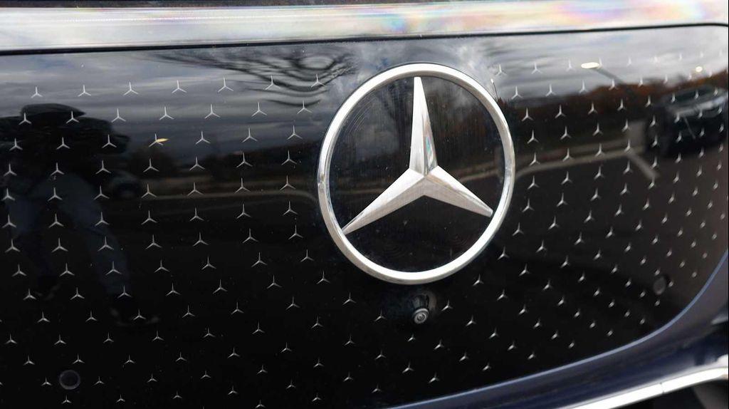 used 2023 Mercedes-Benz EQS 450 car, priced at $49,499