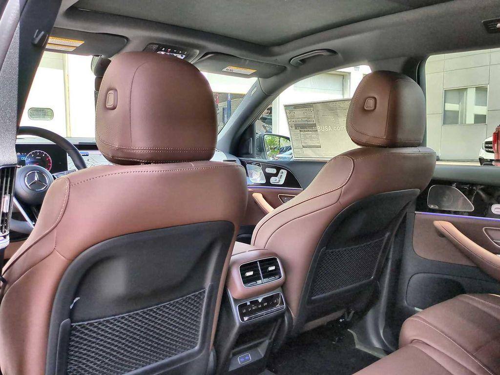 new 2025 Mercedes-Benz GLS 450 car, priced at $92,910