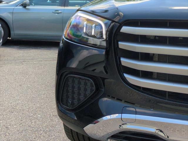 new 2025 Mercedes-Benz GLS 450 car, priced at $92,910