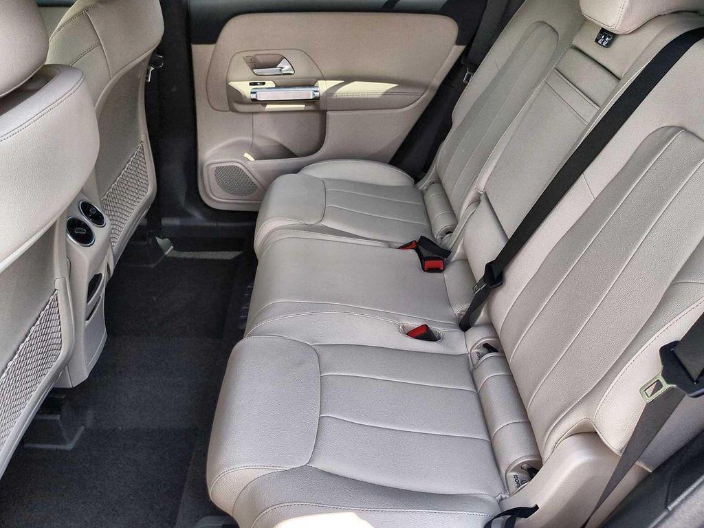 new 2025 Mercedes-Benz GLB 250 car, priced at $49,595