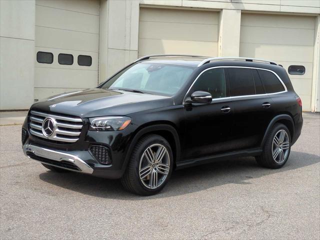 new 2025 Mercedes-Benz GLS 450 car, priced at $91,945