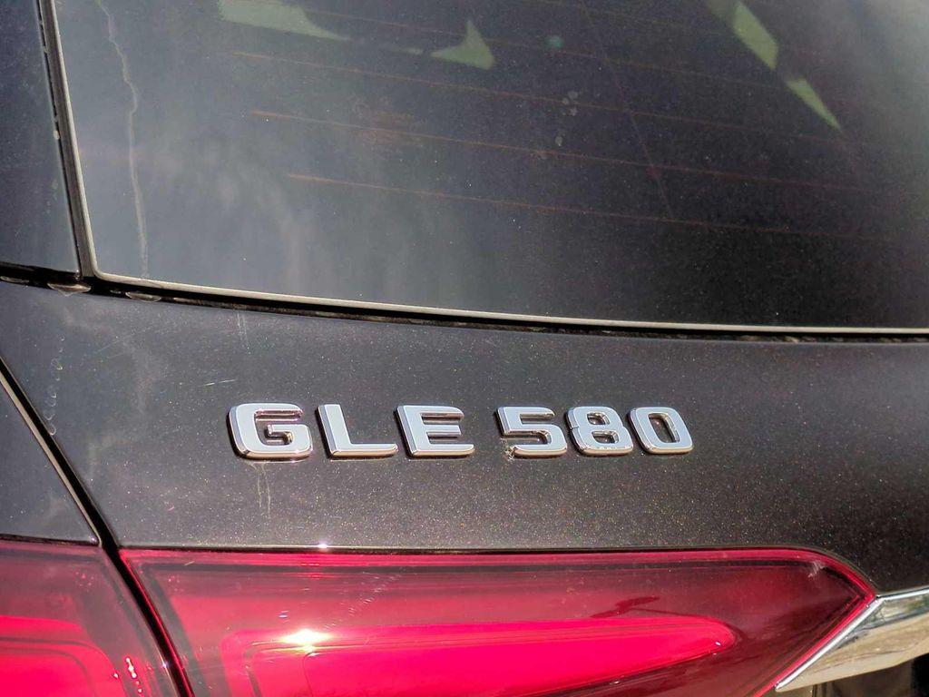 new 2025 Mercedes-Benz GLE 580 car, priced at $101,515