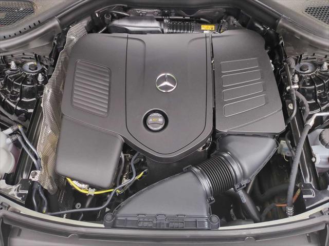 new 2025 Mercedes-Benz GLC 300 car, priced at $56,775