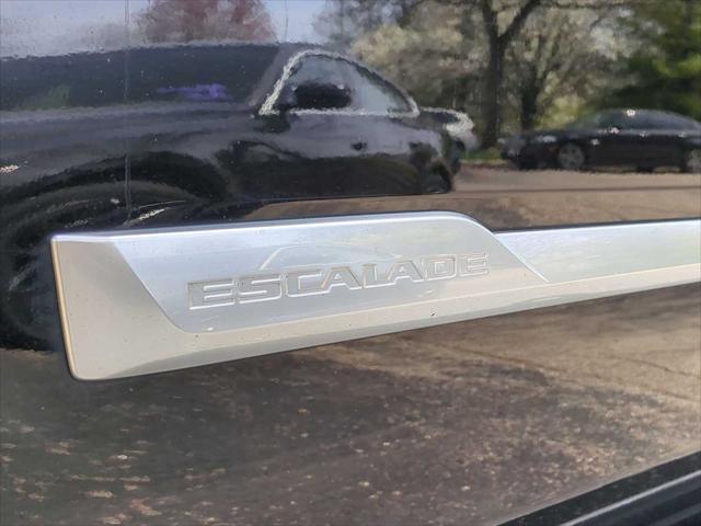 used 2019 Cadillac Escalade ESV car, priced at $20,999