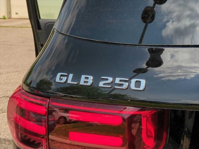 new 2025 Mercedes-Benz GLB 250 car, priced at $49,595