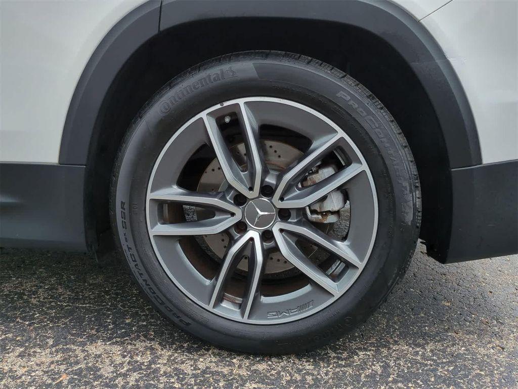 used 2022 Mercedes-Benz AMG GLB 35 car, priced at $37,999