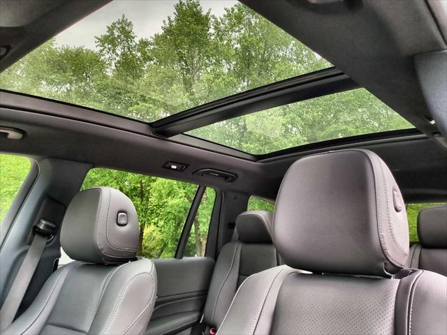 new 2025 Mercedes-Benz GLS 450 car, priced at $96,495
