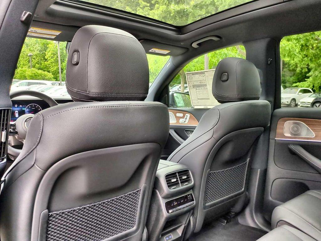 new 2025 Mercedes-Benz GLS 450 car, priced at $96,495